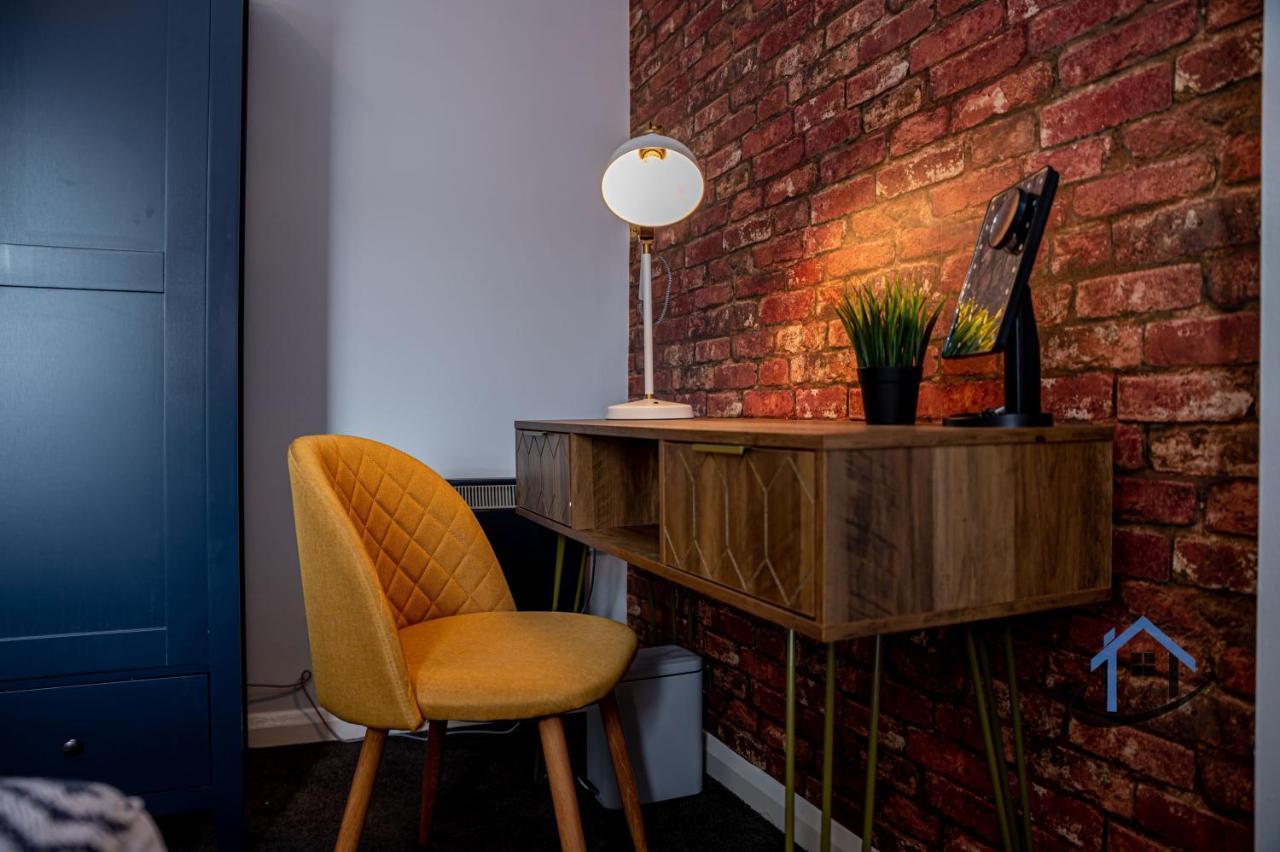 Flat 5, Super King Bed, Free Parking, Workspace, Free Wi-Fi Nottingham Eksteriør billede