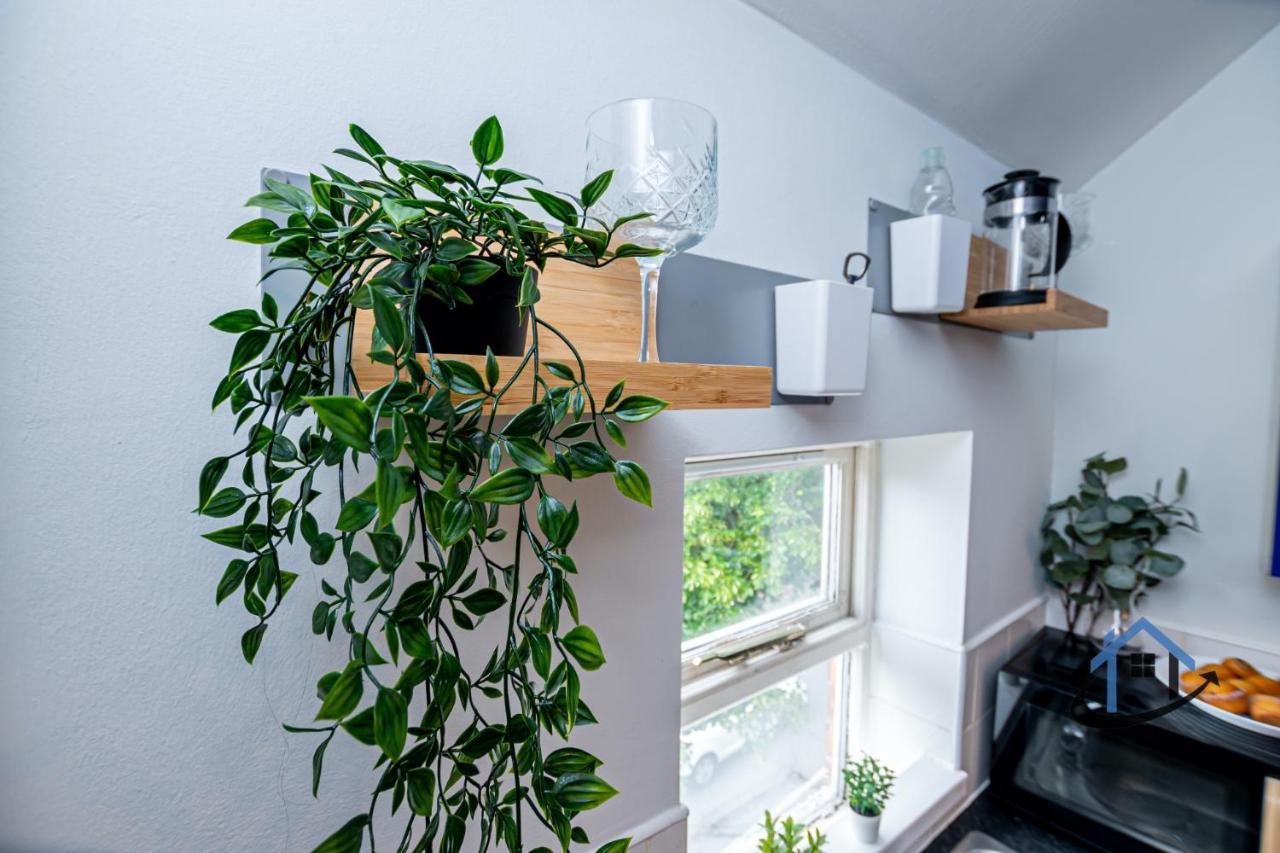 Flat 5, Super King Bed, Free Parking, Workspace, Free Wi-Fi Nottingham Eksteriør billede